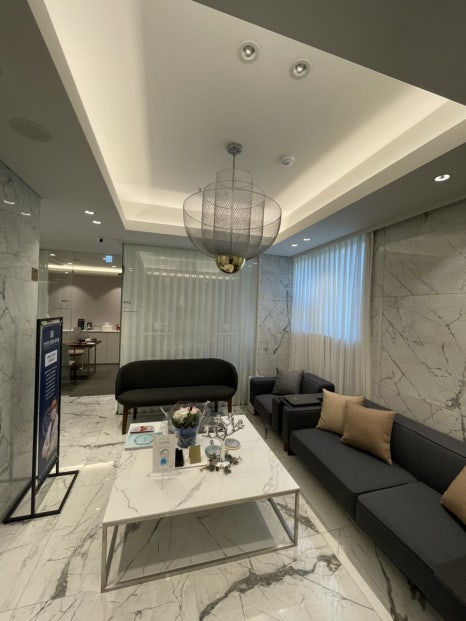 하안검 수술에서 애교살을 보존해야 하는 이유 관련 이미지 4