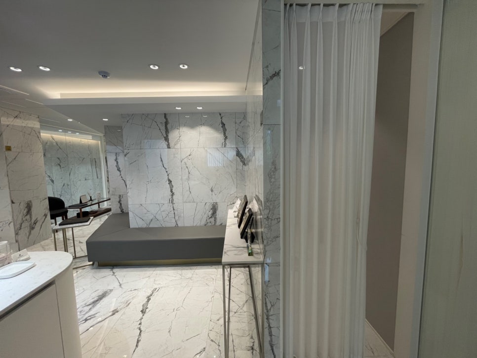 눈꺼풀처짐 노안이미지로 걱정이라면 관련 이미지 9