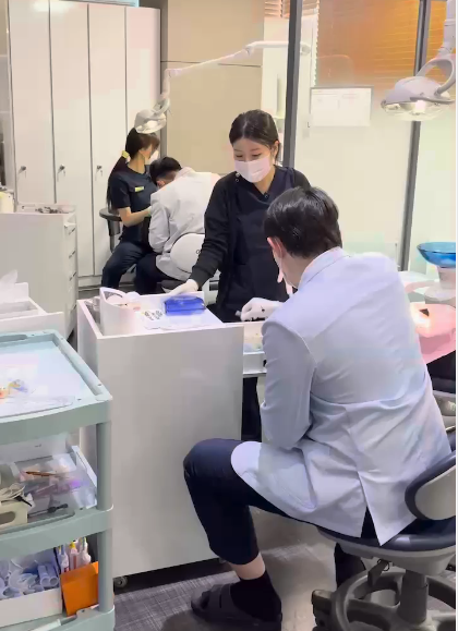 앞니변색 치료법 2가지, 의사가 추천하는 순서 관련 이미지 6