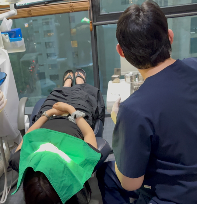 선릉역치과, 평생 남을 웨딩사진 앞에서 미소가 망설여지는 예비신부님께 관련 이미지 3