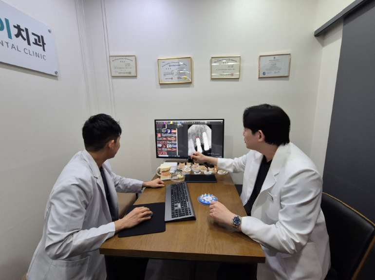 강남구청역치과, 임플란트 저렴한 곳만 찾으시면 안됩니다 관련 이미지 6