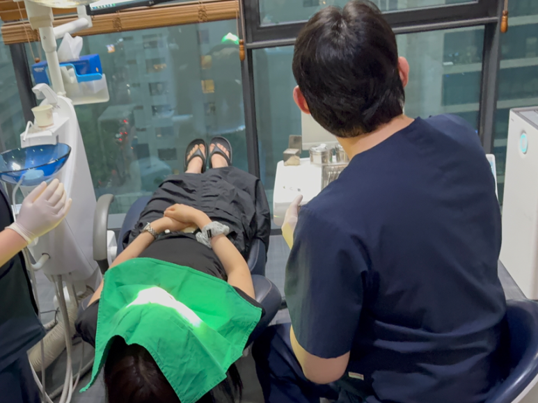 Apgujeong Rodeo Station Dental Clinic: If Your Gums Bleed, Never Ignore It image 8