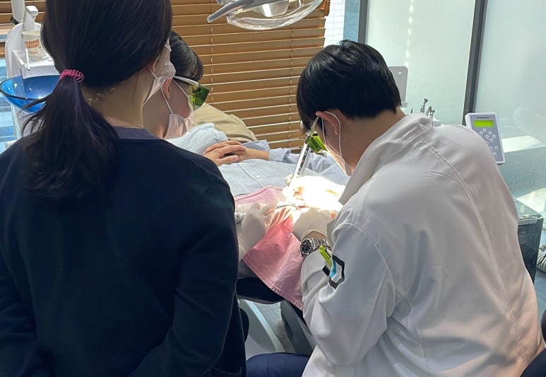 잇몸성형비용과 시술과정, 전후사진 공개 (feat. 환자를 돌려보내는 치과?) 관련 이미지 6