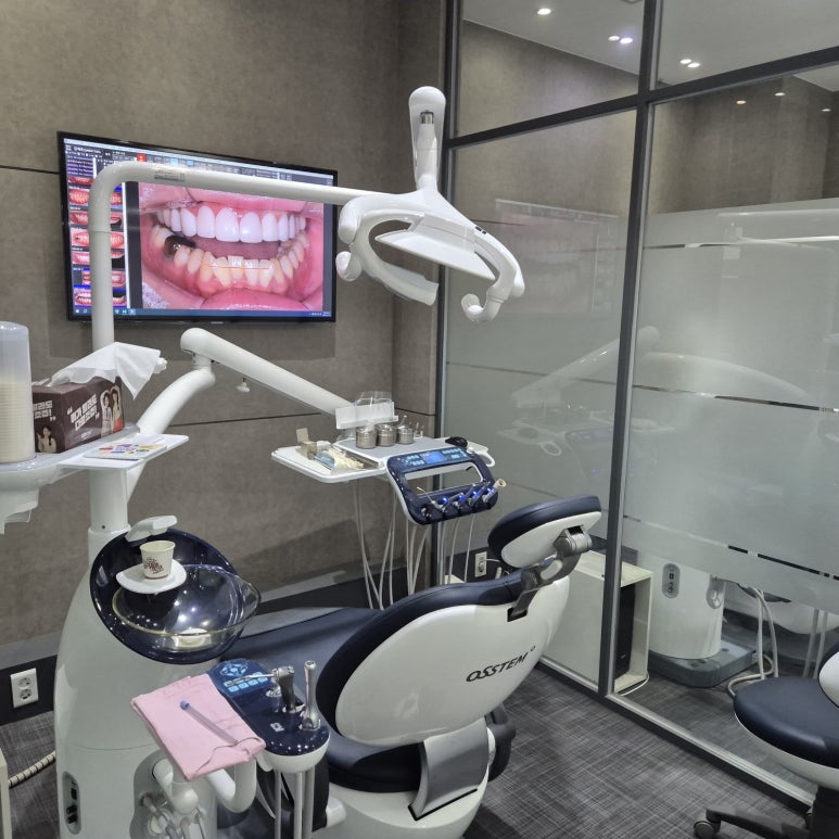 치아미백 자연스럽고 안전하게 받고 싶다면? 최소침습이 필요 관련 이미지 7