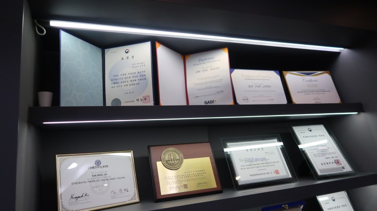캐나다, 프랑스 등 비행기 타고 환자들이 오는 이유? - 디데이치과 김무진, 오태훈 대표원장 진료 철학 관련 이미지 5