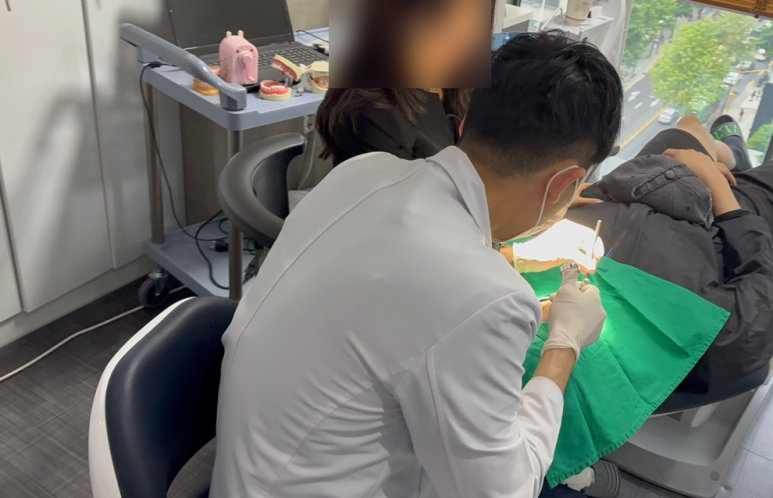 강남구 치과 잇몸병은 치아만의 문제가 아닙니다. 전신 건강과 이어집니다 관련 이미지 8