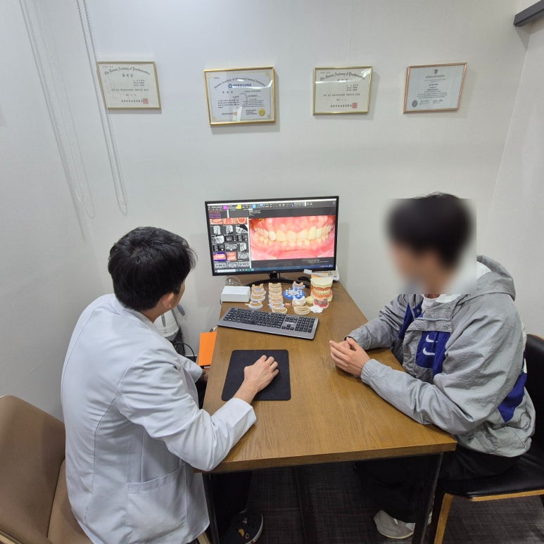 치아착색제거, 미루면 미룰수록 비용만 늘어나는 이유 관련 이미지 4