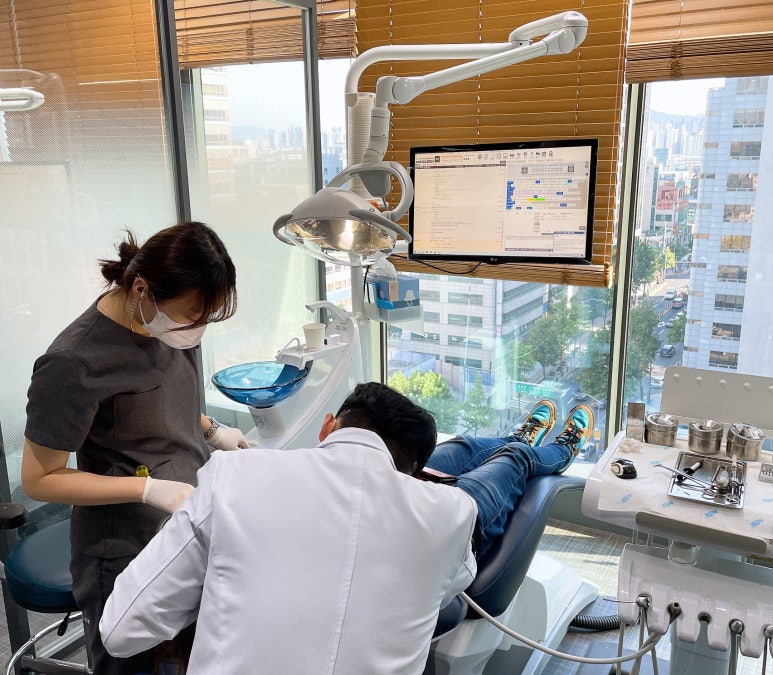 임플란트재수술, 케이스로 보여드립니다. 관련 이미지 1