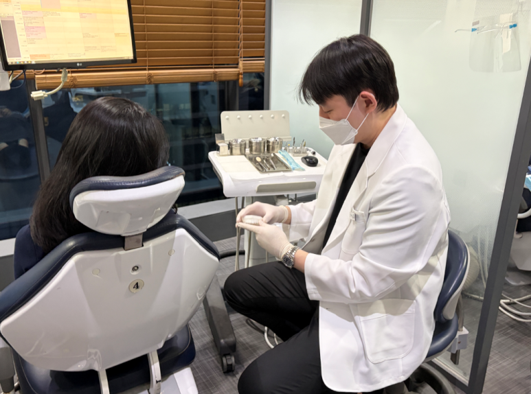 강남구청역치과, 라미네이트 후 떨어지는 분들의99%가 놓친 것 관련 이미지 7