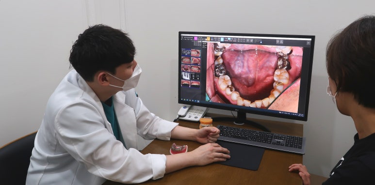 앞이빨임플란트, 내 치아처럼 감쪽같으려면? 관련 이미지 6