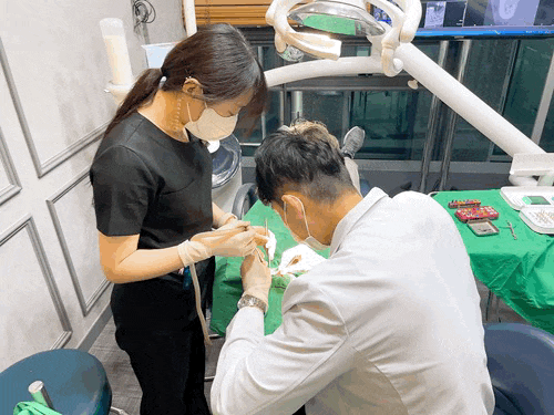 60대 이상 임플란트? 70대에도 할 수 있습니다. 관련 이미지 2