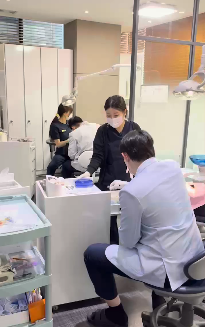 라미네이트유지기간, 절반도 못 쓰고 후회하는 환자들의 공통점 관련 이미지 9