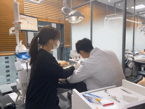 임플란트실패? 원인과 예방법 알면 부작용없이 할 수 있습니다. 관련 이미지 1