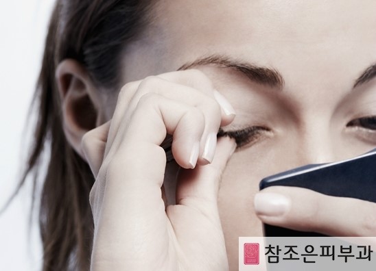 반영구화장으로 아이라인을 하지 않고 잘 그리려면 이렇게! - 영등포 참조은피부과 관련 이미지 4