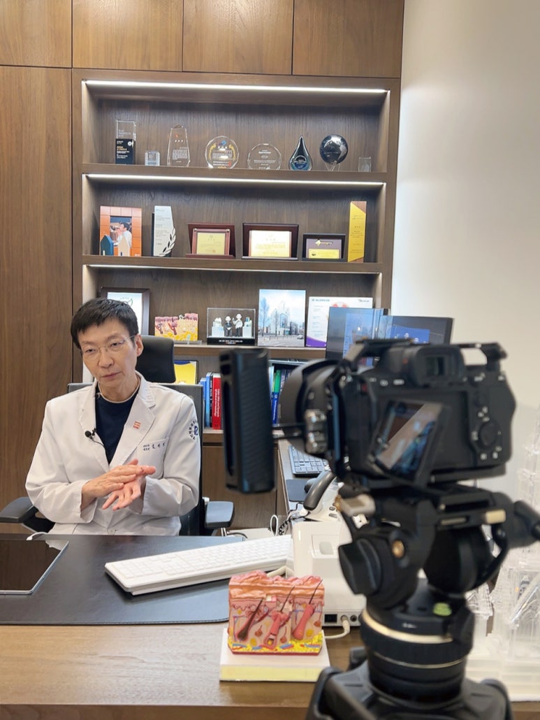 신사역탈모치료병원 임이석테마피부과 원장님 인터뷰 현장 관련 이미지 7