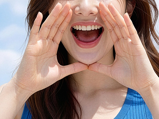 Why Do Dental Clinics Charge Different Prices Before You Look Up the Cost of Front Teeth Veneers? image 4