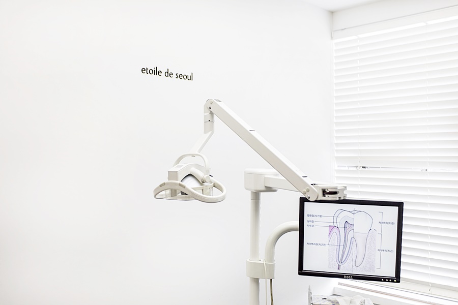 강남 노인 임플란트 틀니 나이가 많아도 가능합니다 관련 이미지 9