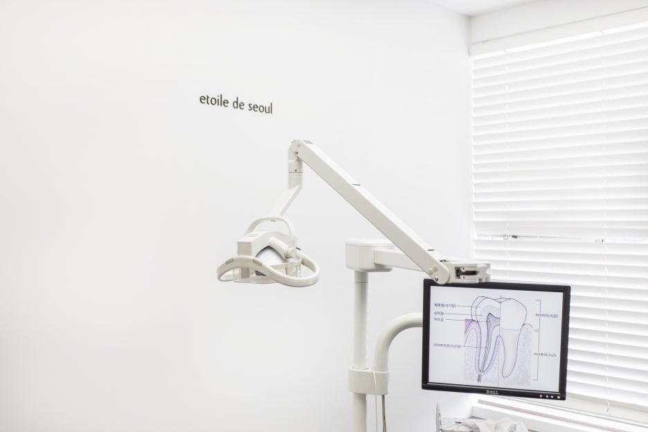 임플란트 수명을 위해 관리하는 방법 관련 이미지 11