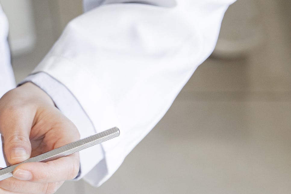 학동사거리 임플란트 심미성을 향상시켜요 관련 이미지 23