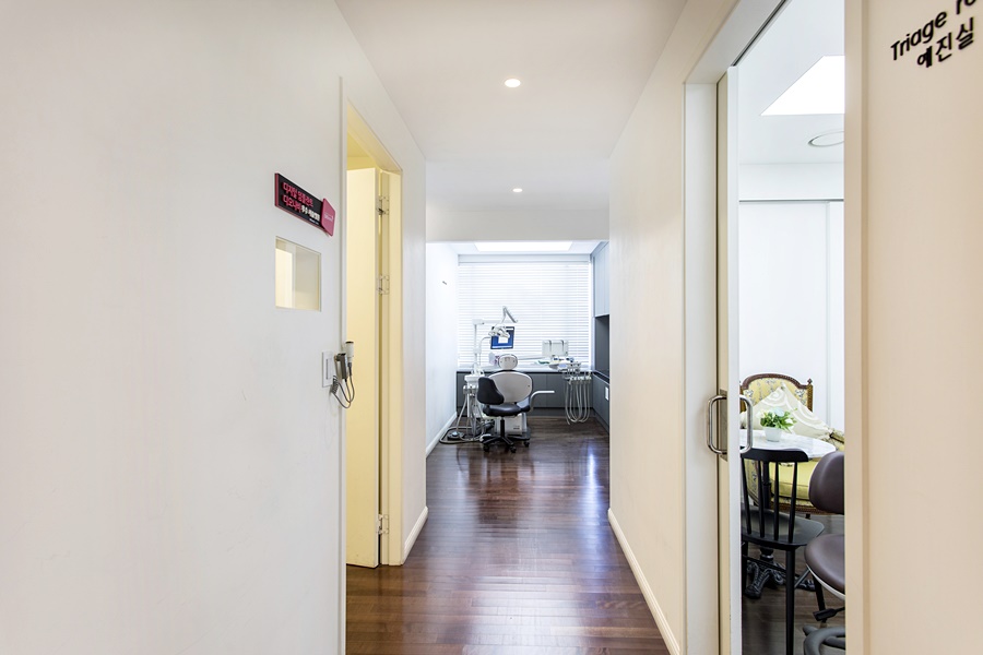 풀아치임플란트과정 다시 웃을 수 있게 된 이야기 관련 이미지 10