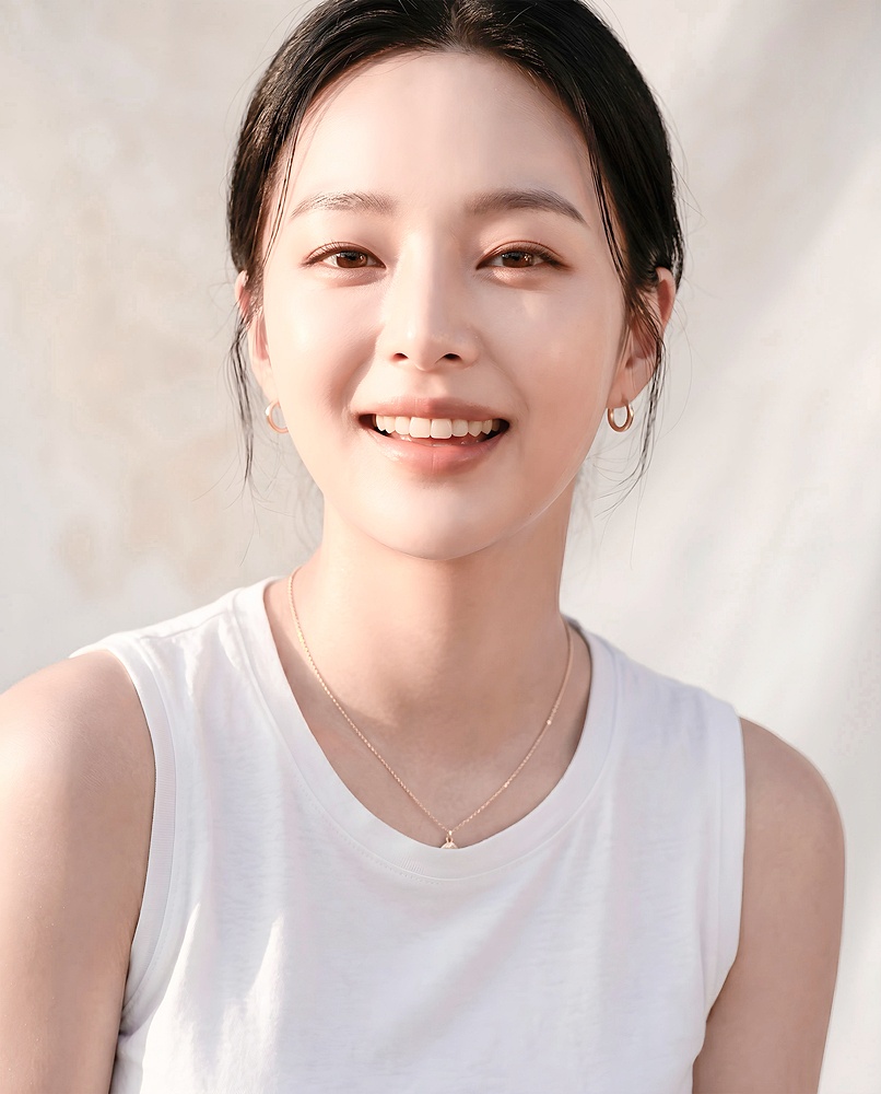 Worried That Apgujeong Veneers Might Be Too White? image 9