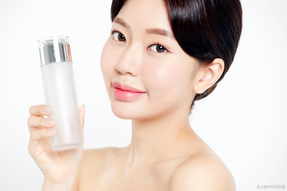 강남역 스킨바이브 유분이 많아도 당기는 피부 관리법 관련 이미지 3