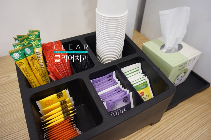진료 대기시간에 지루할 틈이 없는 클리어치과 관련 이미지 2