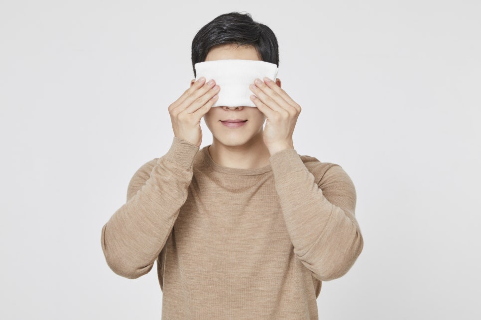 눈 다래끼 초기 원인 어떻게 잡아야 할까요? 관련 이미지 2