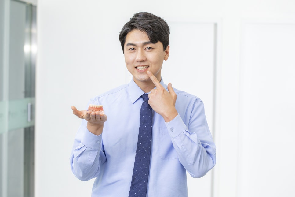 서초동임플란트잘하는곳 자연치아처럼 사용 가능하도록 관련 이미지 4