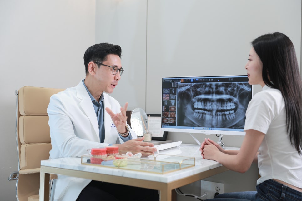 10대 vs 30대 비발치 교정, 얼굴형 변화가 다를 수밖에 없는 이유 관련 이미지 1