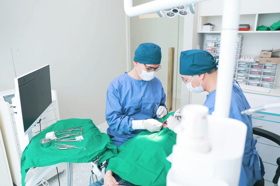 앞니임플란트치과 찾기 전 제발 이 글부터 읽어보세요 관련 이미지 22