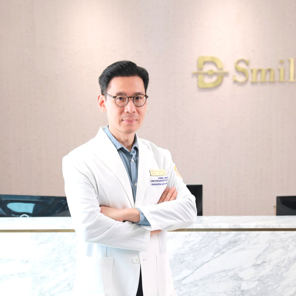 치아교정하면 팔자주름이 생기고 볼이 꺼진다? 솔직하게 답해드려요 관련 이미지 1