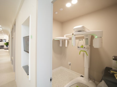 Front Tooth Laminate? Front Tooth Partial Orthodontics? How to Choose Without Regret image 17