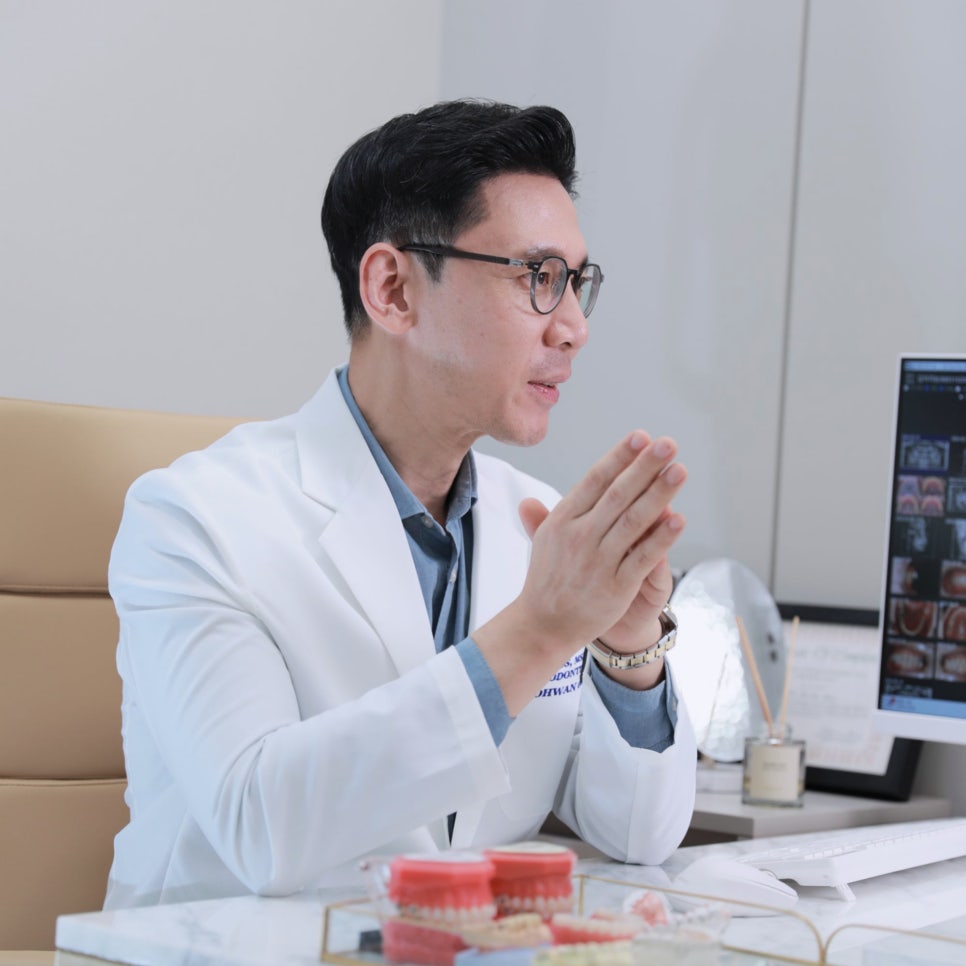 치아교정하면 팔자주름이 생기고 볼이 꺼진다? 솔직하게 답해드려요 관련 이미지 3