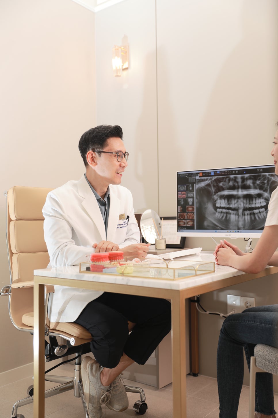 같은 돌출입, 다른 교정법? &lsquo;뼈 vs 치아&rsquo; 원인부터 밝혀야 하는 이유 관련 이미지 8