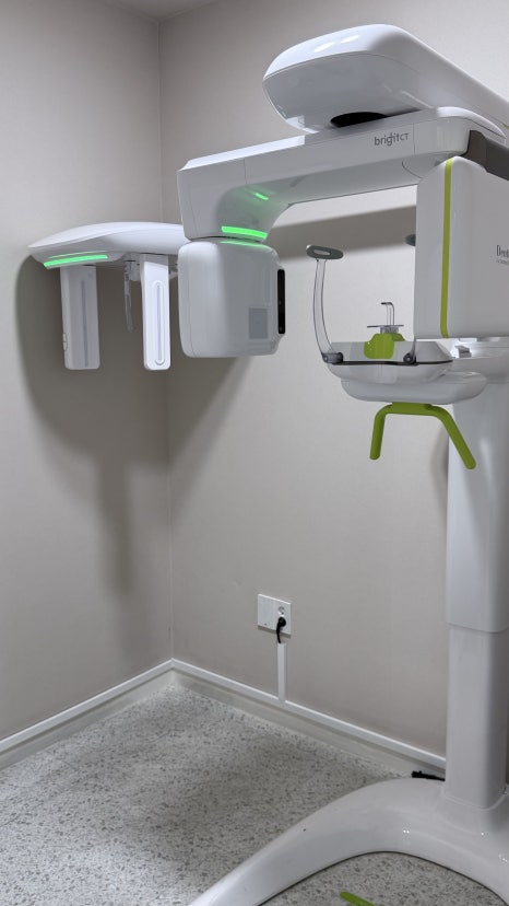 Who Can Get an Implant on the Day of Surgery? (Cases Where Immediate Placement Is Possible After Tooth Extraction for Implants) image 12