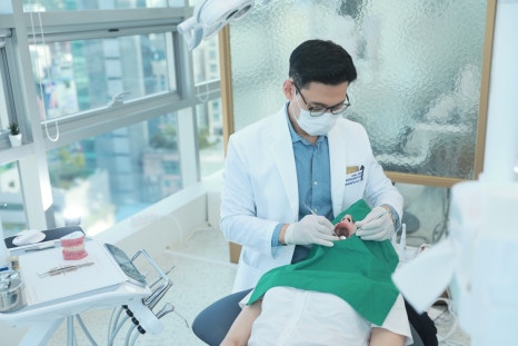 Is Same-Day Implant Possible? What You Must Know Before Implant Surgery image 12