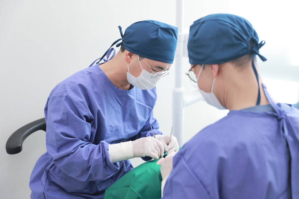 임플란트과정부터 임플란트 치과 고르는 팁까지 A to Z 관련 이미지 21