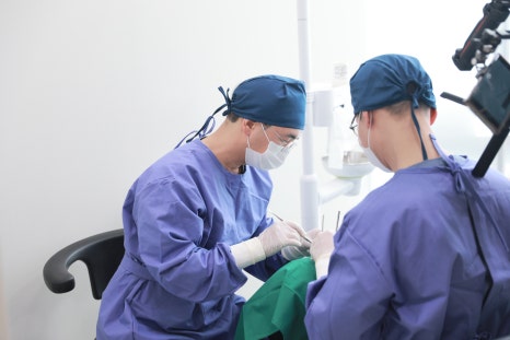 Is Same-Day Implant Possible? What You Must Know Before Implant Surgery image 13