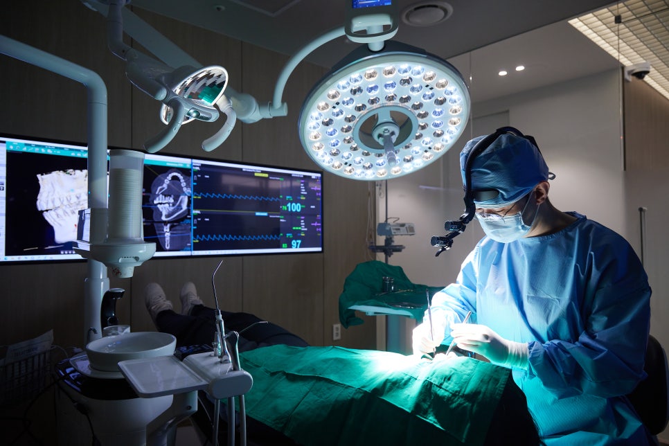 연세위시치과 여상호 대표원장이 알려주는 임플란트 시술 방법부터 과정, 전후 관리 관련 이미지 6