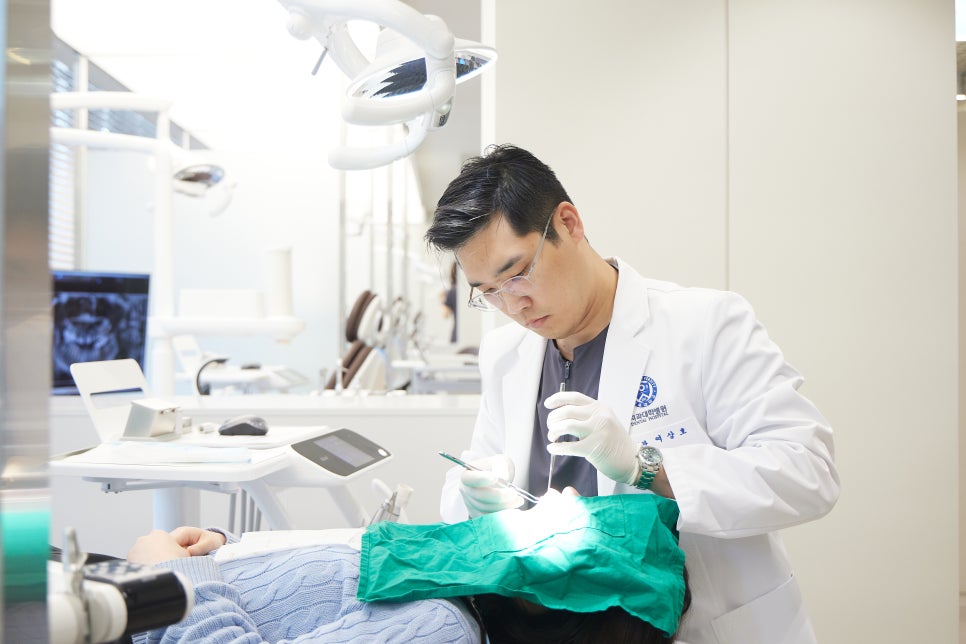 마곡동 치과 치아 파절 로 인한 레진 치료, 어떤 경우에 가능할까요? 관련 이미지 10