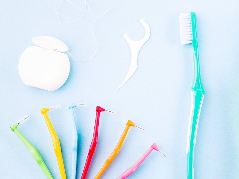 갑자기 이가 시려요. 에브리 치과 의원에서 알려드리는 여름철치아관리법 관련 이미지 11