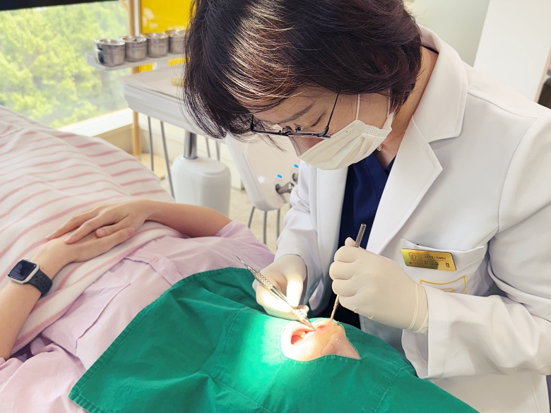 먼저 듣겠습니다 - 설명을 잘해주는 치과 관련 이미지 8