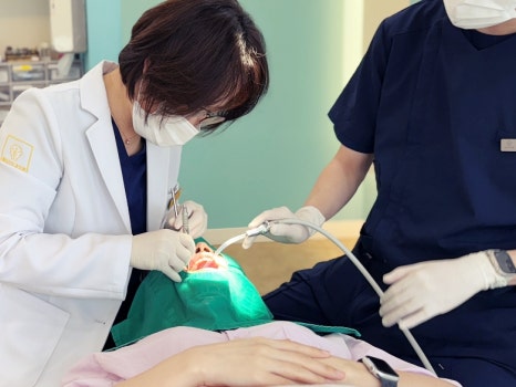 갑자기 이가 시려요. 에브리 치과 의원에서 알려드리는 여름철치아관리법 관련 이미지 9