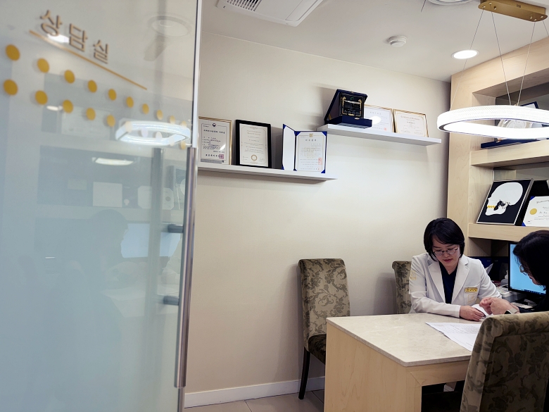 먼저 듣겠습니다 - 설명을 잘해주는 치과 관련 이미지 1