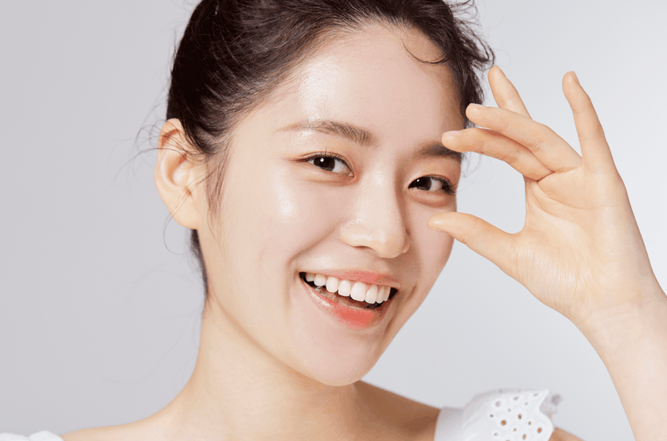 Upper Eyelid Fat Grafting Cost: For a Younger, More Vibrant Appearance image 2