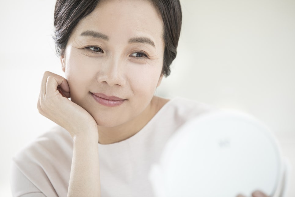 50대 리프팅 늘어진 피부를 즉각적으로 당겨주는 시술 관련 이미지 2