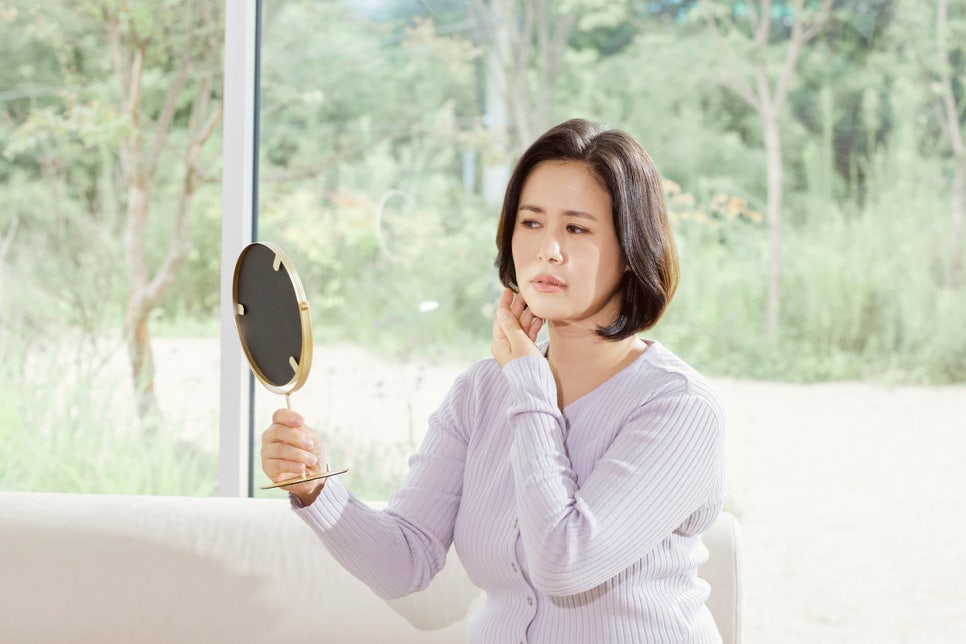 볼처짐리프팅 수술없이 처진 피부 당겨 올려줄 수 있을까? 관련 이미지 1