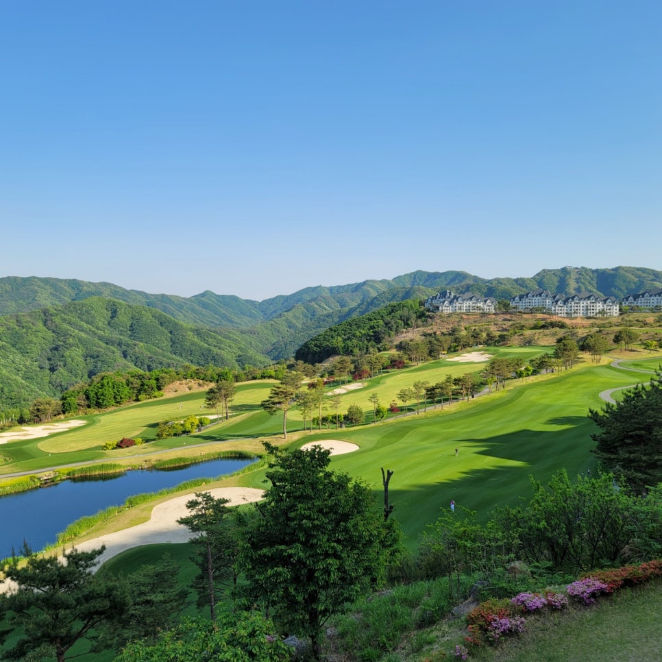 [2-Day, 1-Night Domestic Trip] Hongcheon Sono Felice Village Vivaldi Park Gold Suite image 2