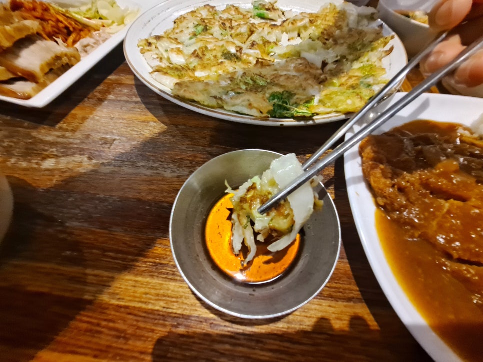 If You’re Craving Namsan Donkatsu, Sanchaejip Is a Place Where Everything on the Menu Is Delicious image 6